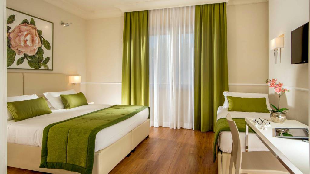 hotel-cristoforo-colombo-triple-room